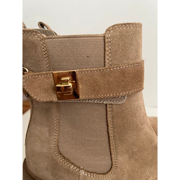 Steve Madden Gates Tan Suede Chelsea Buckle Chunky Heel Boots Size 9 - Picture 8 of 14